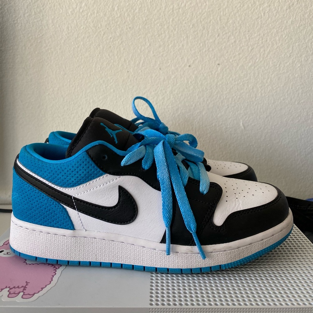 Jordan 1 - Laser Blue